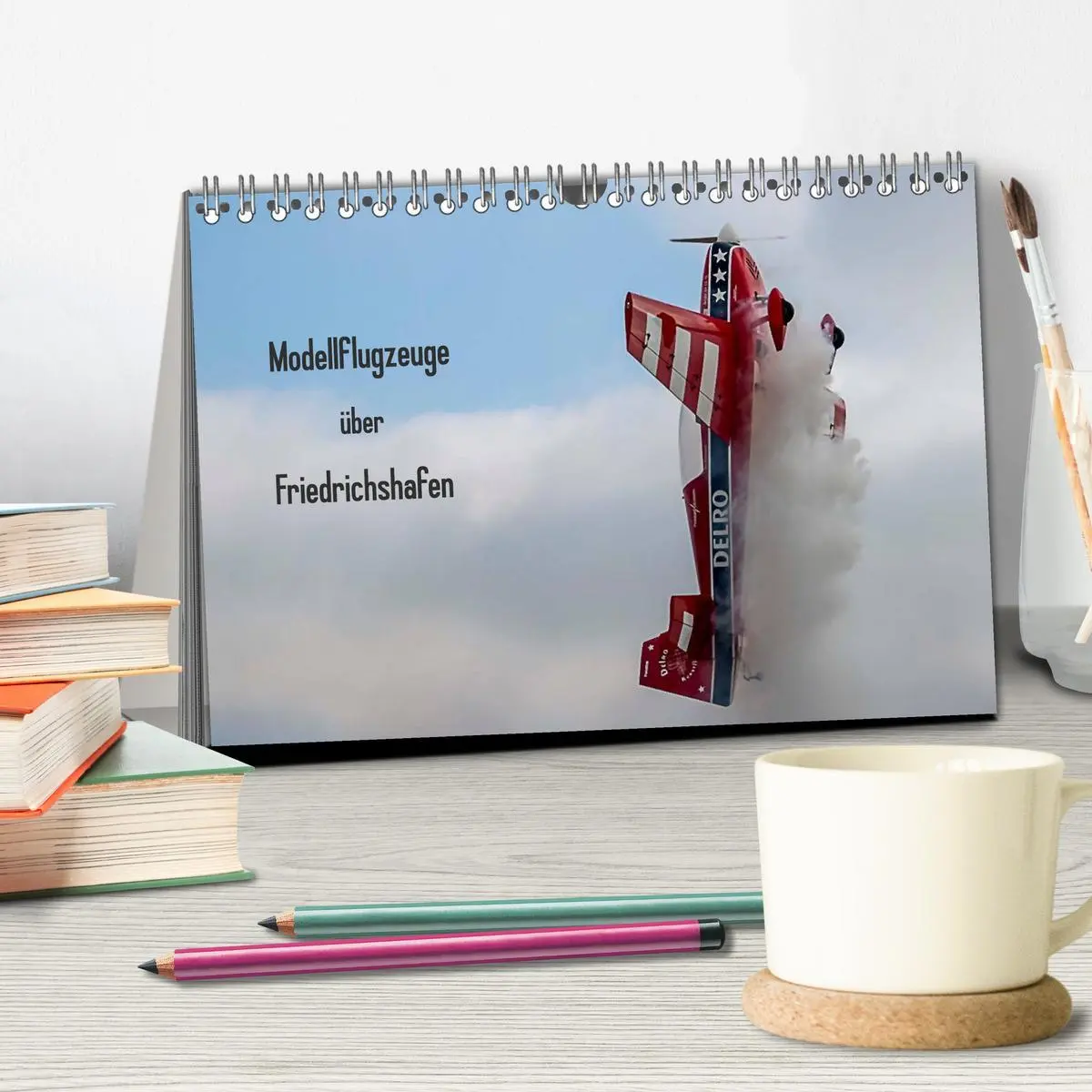 Bild: 9783457979006 | Modellflugzeuge über Friedrichshafen (Tischkalender 2026 DIN A5...