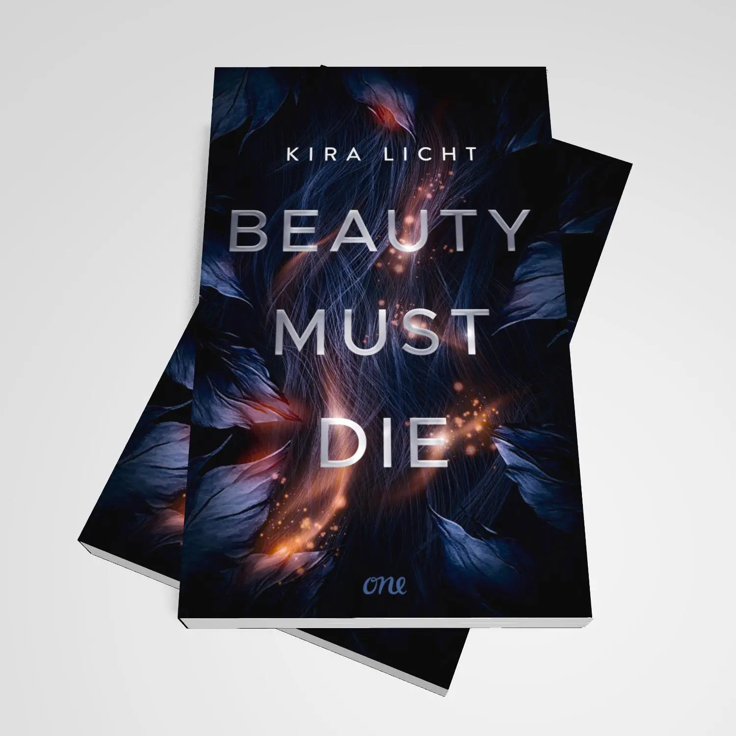 Bild: 9783846602607 | Beauty must die | Kira Licht | Taschenbuch | 592 S. | Deutsch | 2025