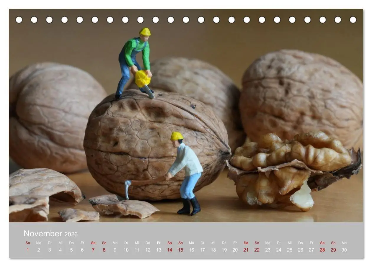Bild: 9783516692907 | Das zweite Leben von Miniatur-Figuren (Tischkalender 2026 DIN A5...