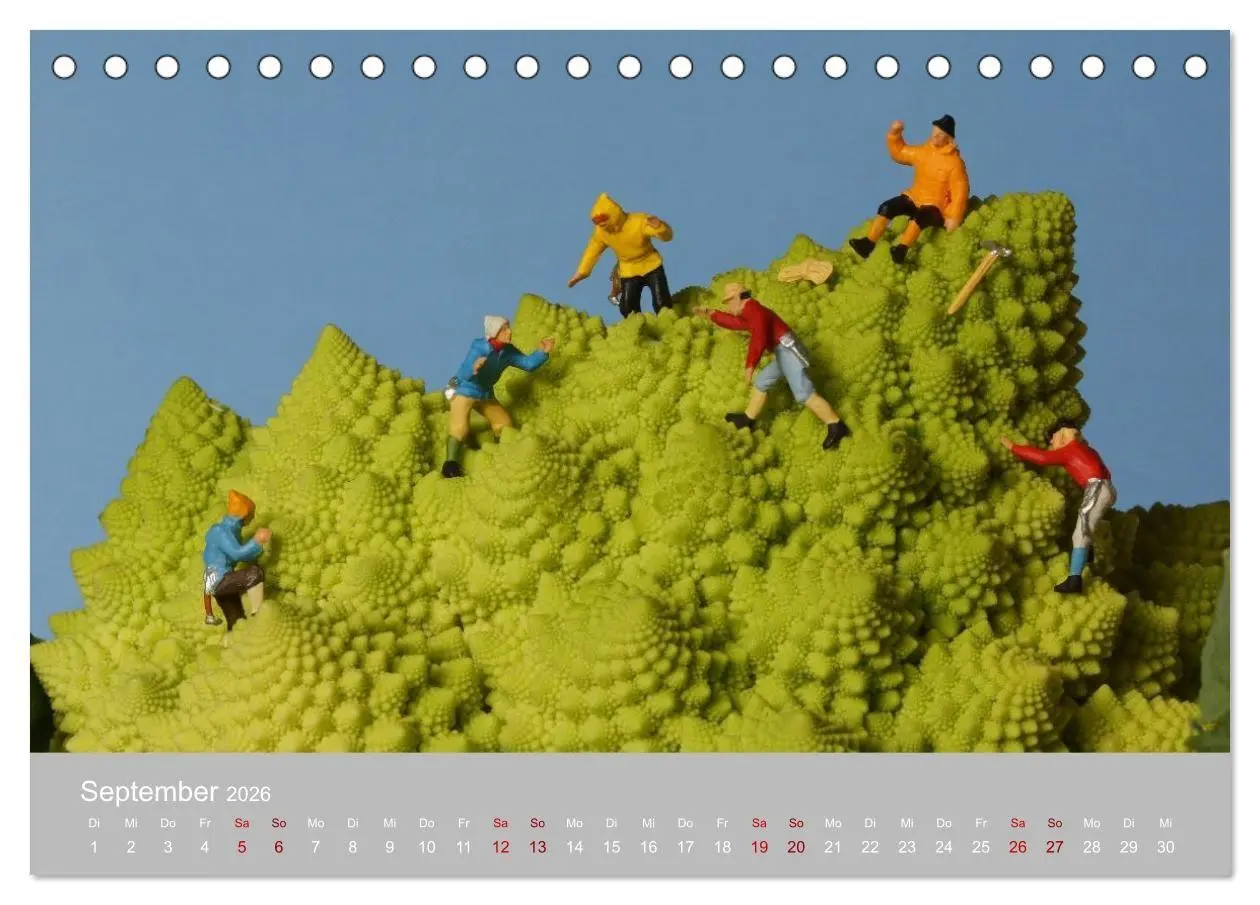 Bild: 9783516692907 | Das zweite Leben von Miniatur-Figuren (Tischkalender 2026 DIN A5...