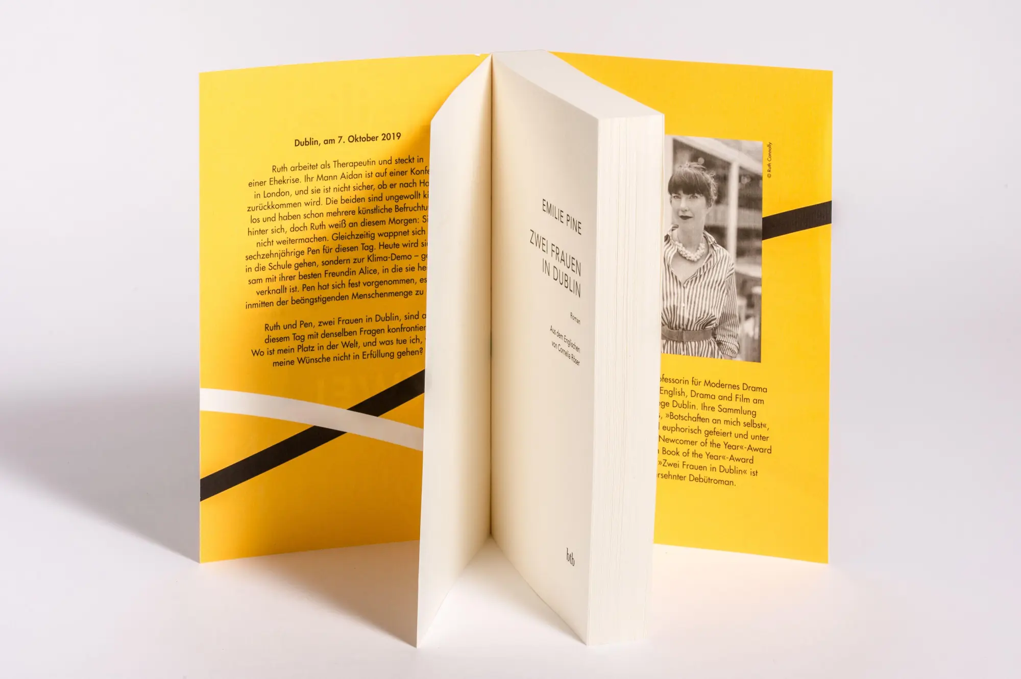 Bild: 9783442773107 | Zwei Frauen in Dublin | Roman | Emilie Pine | Taschenbuch | 304 S.