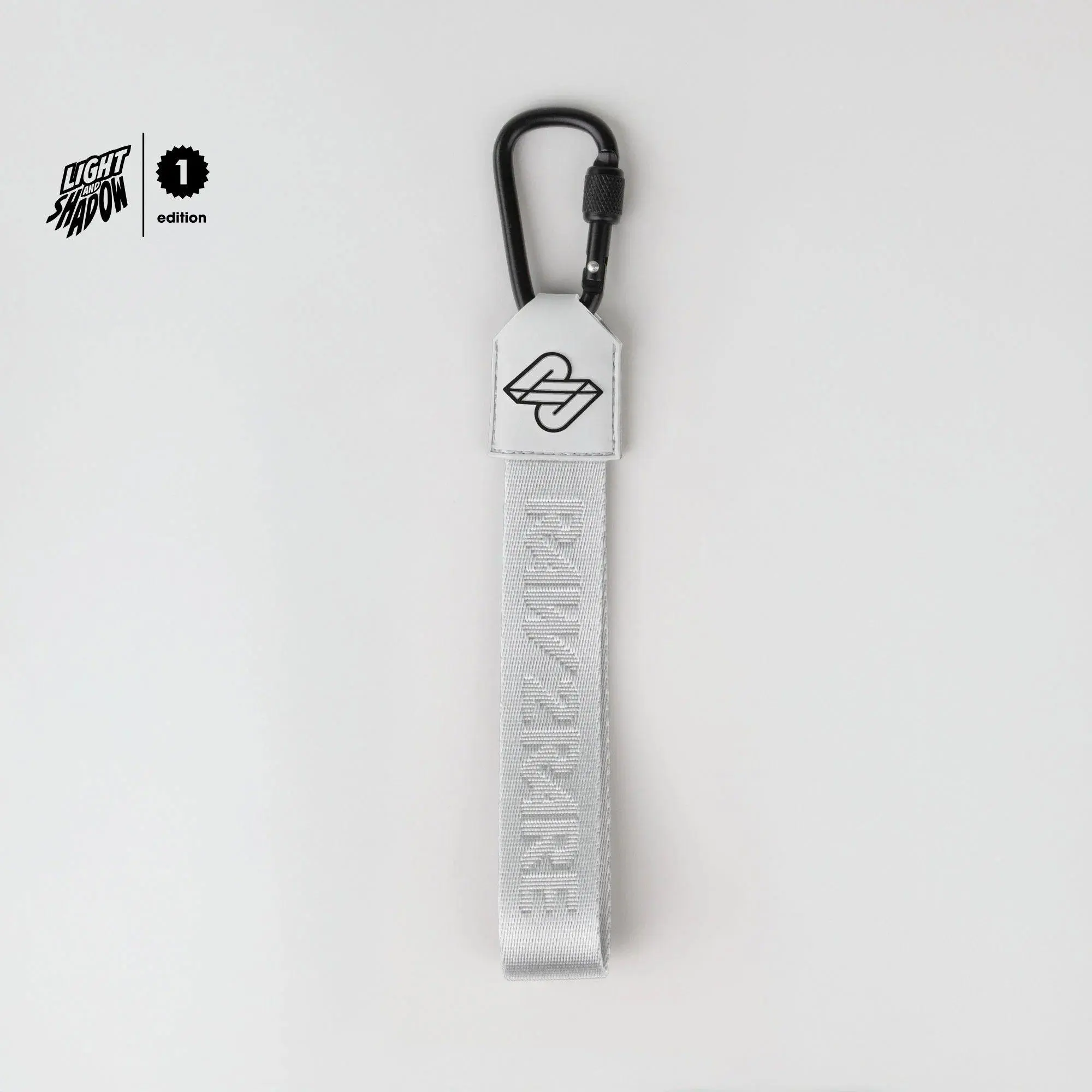 2Hook Carabiner / white