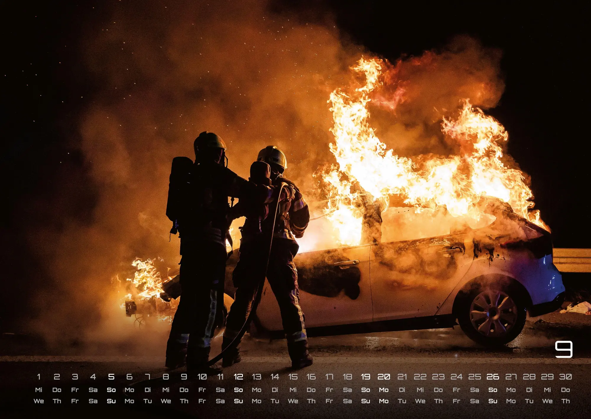 Bild: 9783986736507 | FIREFIGHTER - Retter in der Not - Feuerwehr - 2027 - Kalender DIN A2