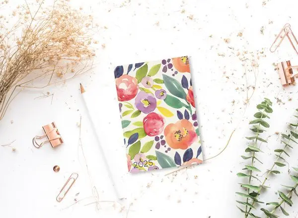 Bild: 9783731877707 | Lady-Timer Flora 2025 | Korsch Verlag | Kalender | Deutsch | 2025