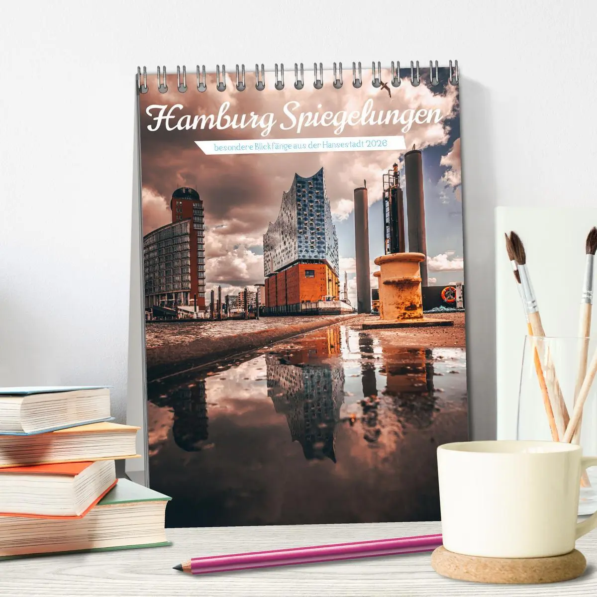 Bild: 9783516337907 | Hamburg Spiegelungen 2026 (Tischkalender 2026 DIN A5 hoch),...