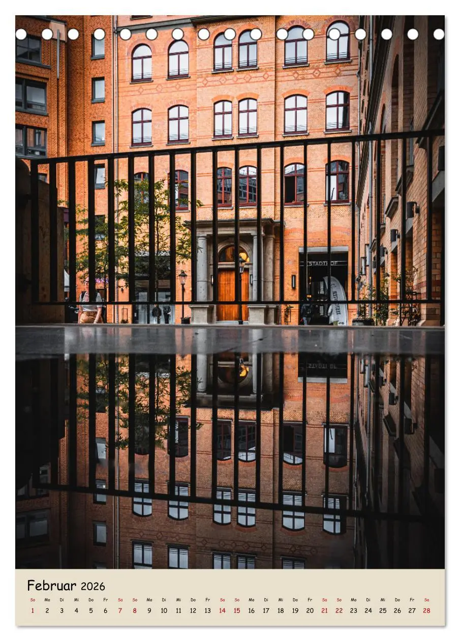 Bild: 9783516337907 | Hamburg Spiegelungen 2026 (Tischkalender 2026 DIN A5 hoch),...