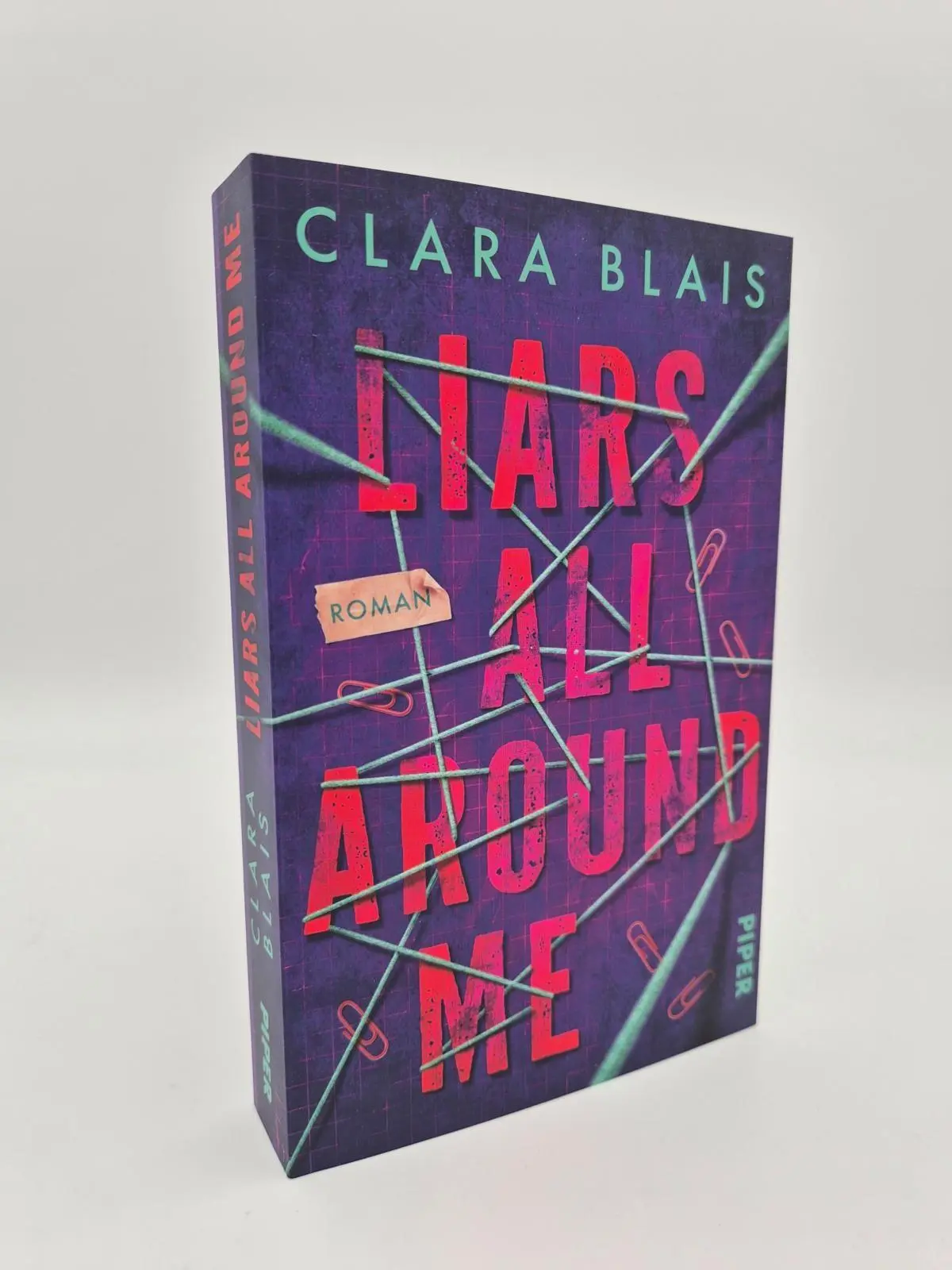 Bild: 9783492509107 | Liars all around me | Clara Blais | Taschenbuch | 368 S. | Deutsch