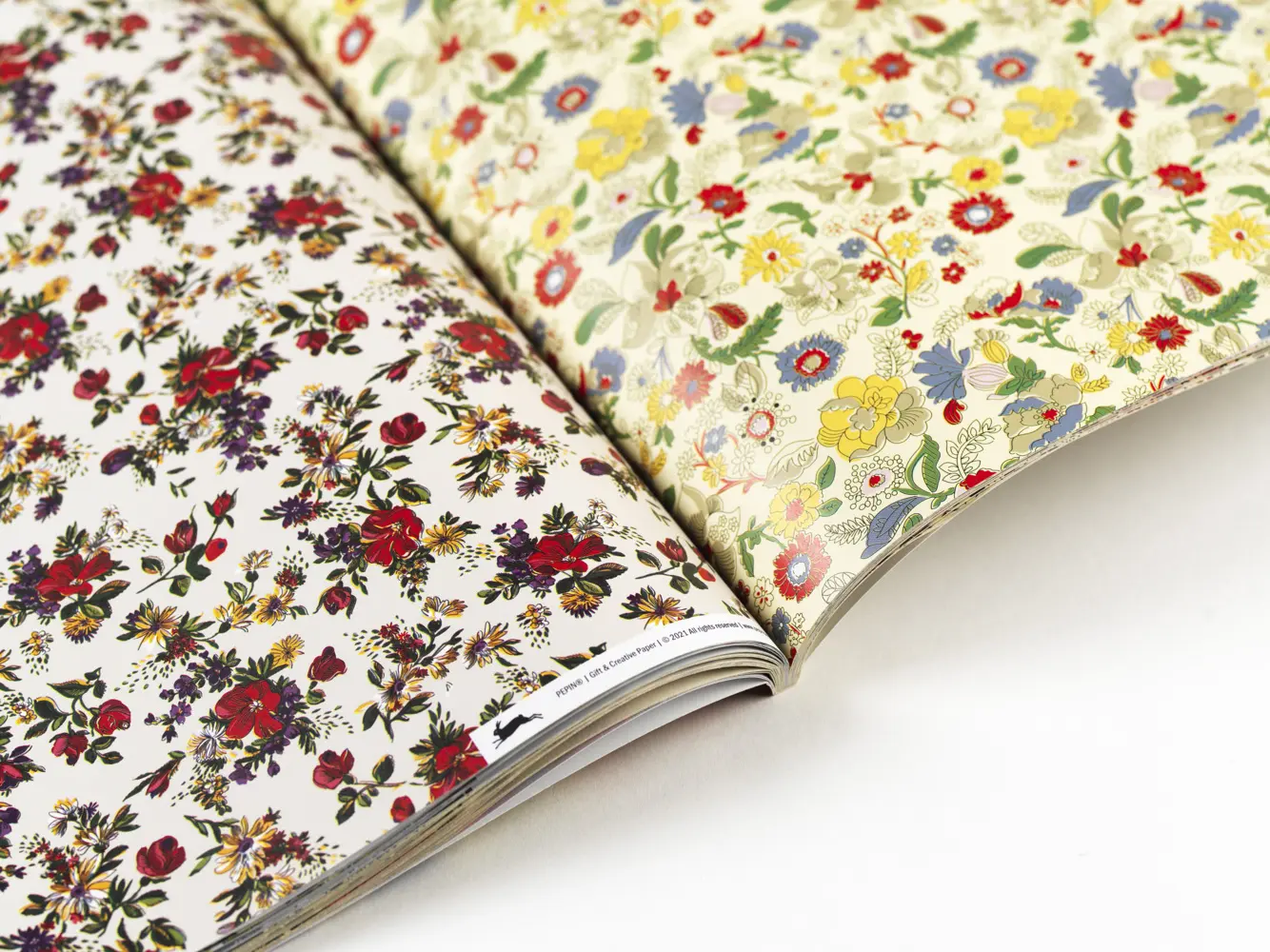 Bild: 9789460091308 | 1950s Flowers | Gift &amp; Creative Paper Book Vol. 108 | Pepin van Roojen