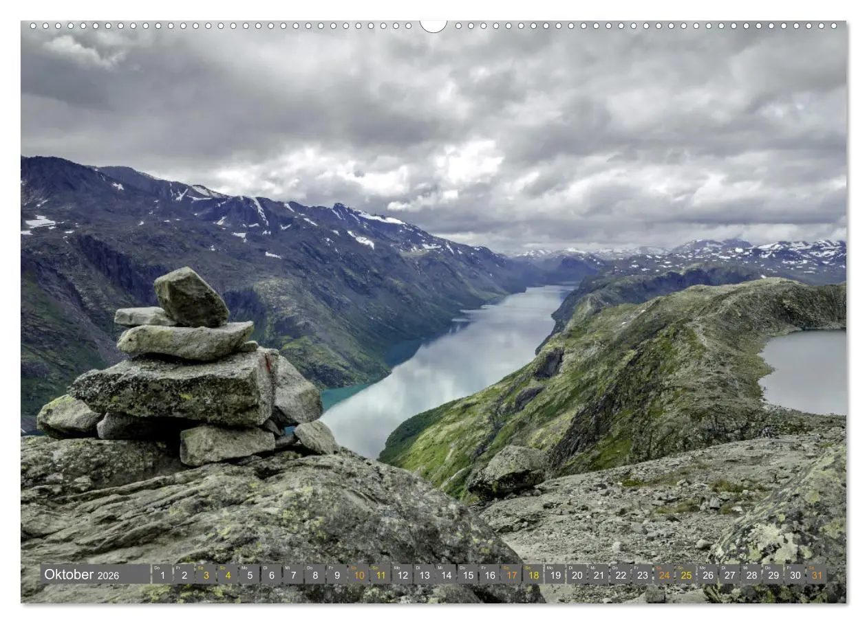 Bild: 9783457415108 | Mystische Berglandschaften (hochwertiger Premium Wandkalender 2026...