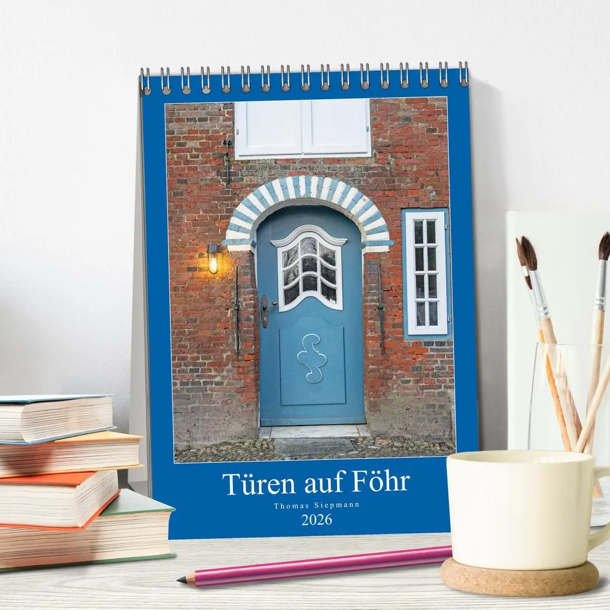 Bild: 9783516395808 | Türen auf Föhr (Tischkalender 2026 DIN A5 hoch), CALVENDO...