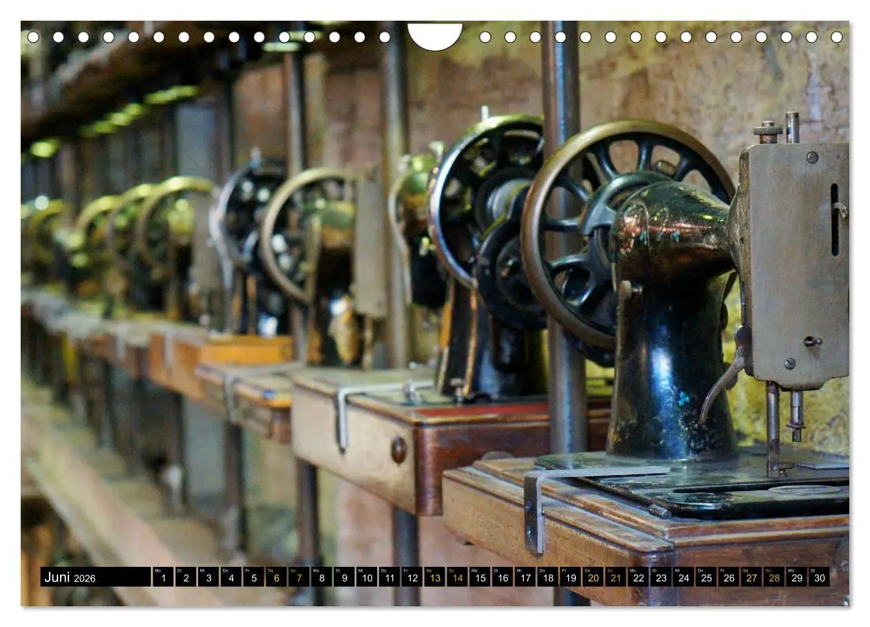 Bild: 9783457816608 | Omas Nähmaschinen (Wandkalender 2026 DIN A4 quer), CALVENDO...