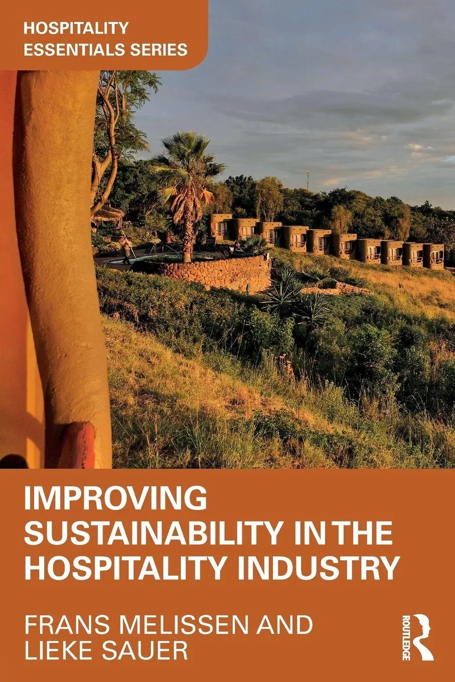 Cover: 9781138057708 | Improving Sustainability in the Hospitality Industry | Taschenbuch