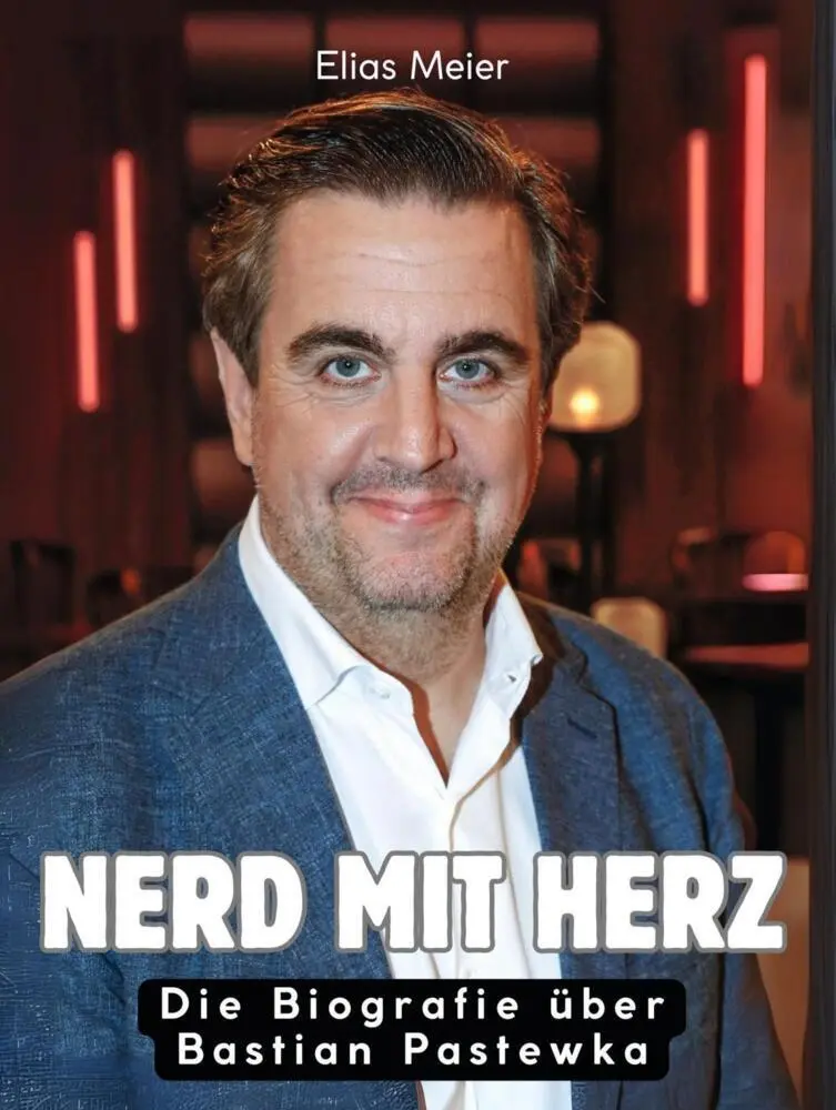 Cover: 9783695328208 | Nerd mit Herz | Die Biografie über Bastian Pastewka. Komplett in Farbe