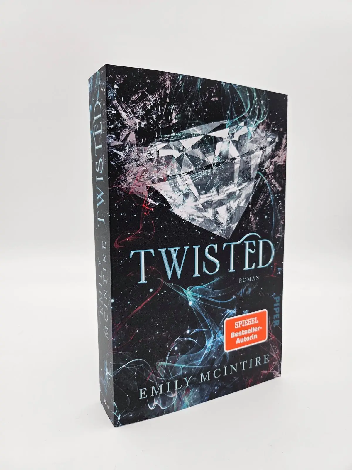 Bild: 9783492508308 | Twisted | Emily Mcintire | Taschenbuch | Never After | 400 S. | 2025