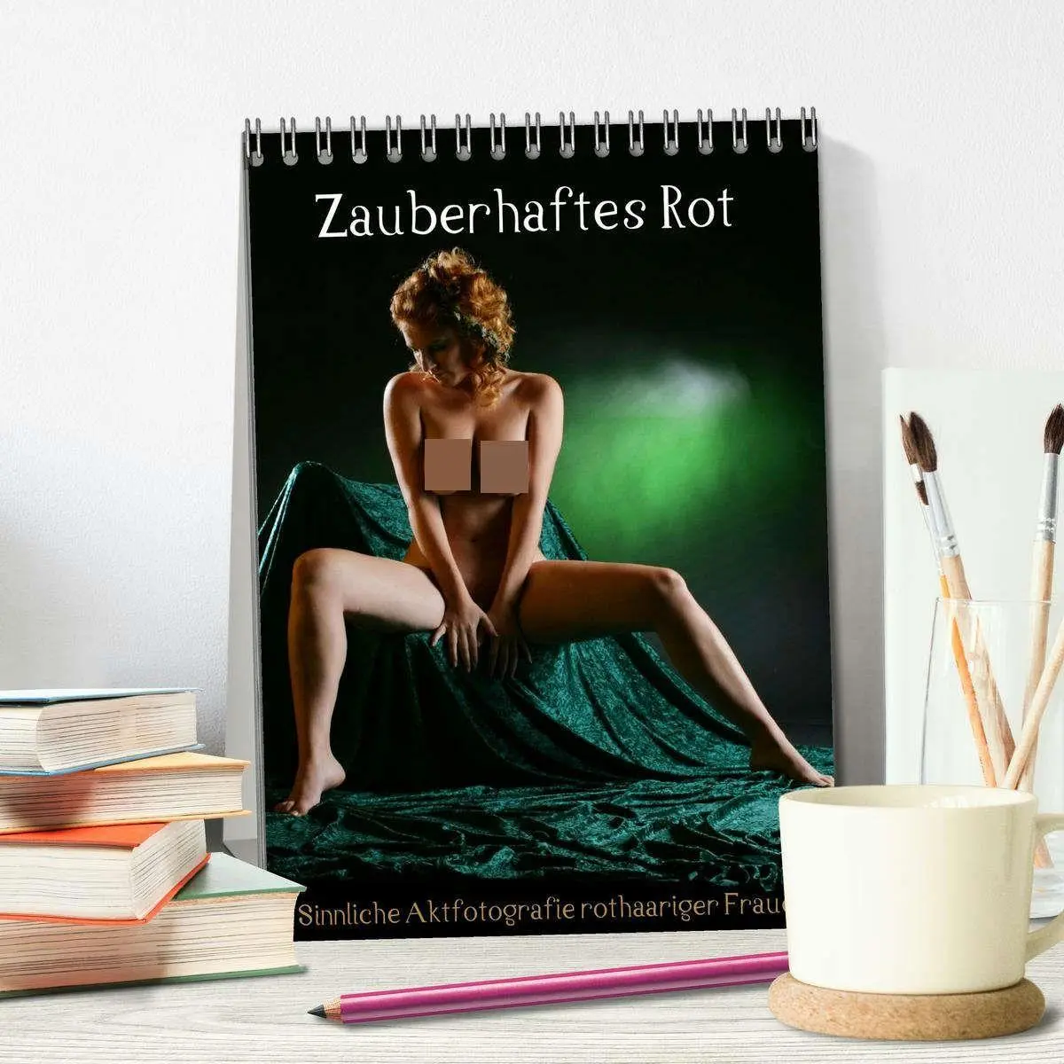 Bild: 9783516809008 | Zauberhaftes Rot (Tischkalender 2027 DIN A5 hoch), CALVENDO...