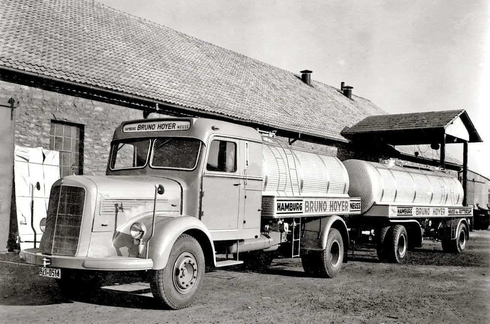 Bild: 9783751610209 | Jahrbuch Lastwagen 2022 | Bernd Regenberg | Taschenbuch | 144 S.