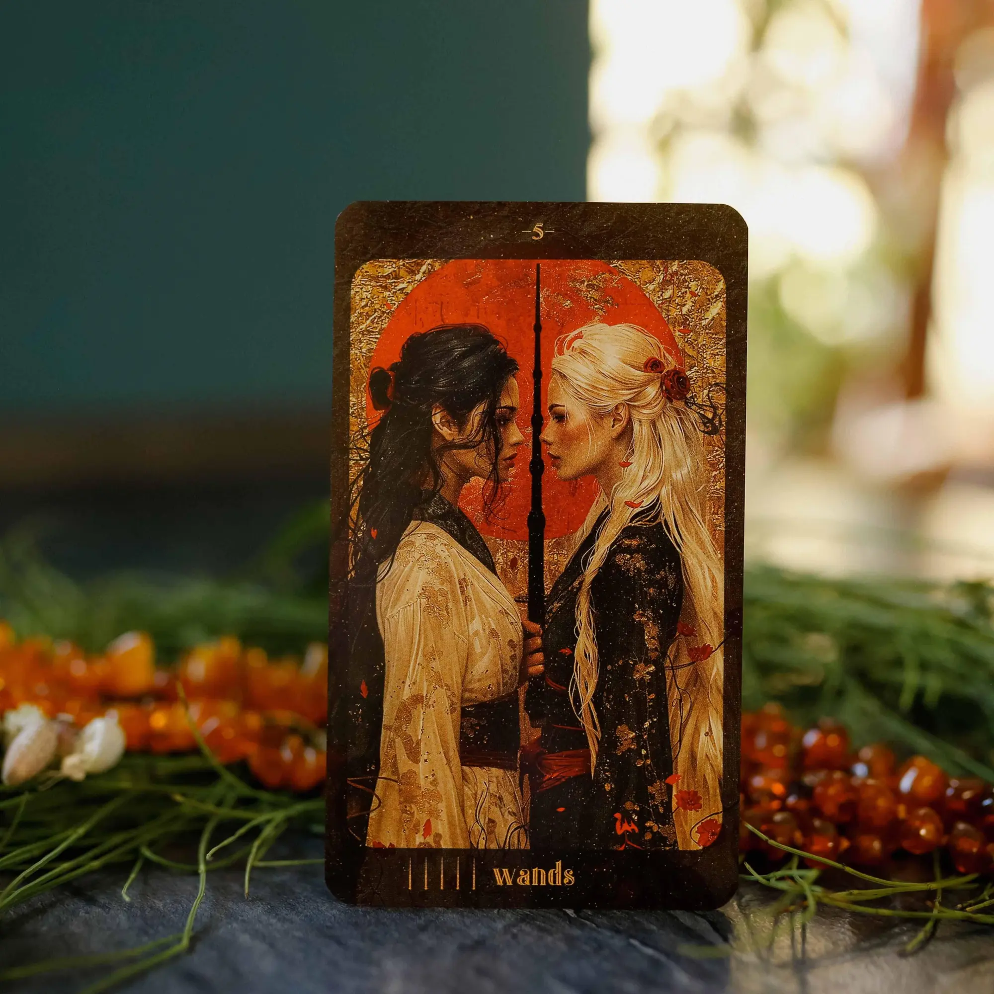Bild: 4250375110309 | Amber Moon Tarot - 78 tarot cards and 80-page booklet (English) | Box