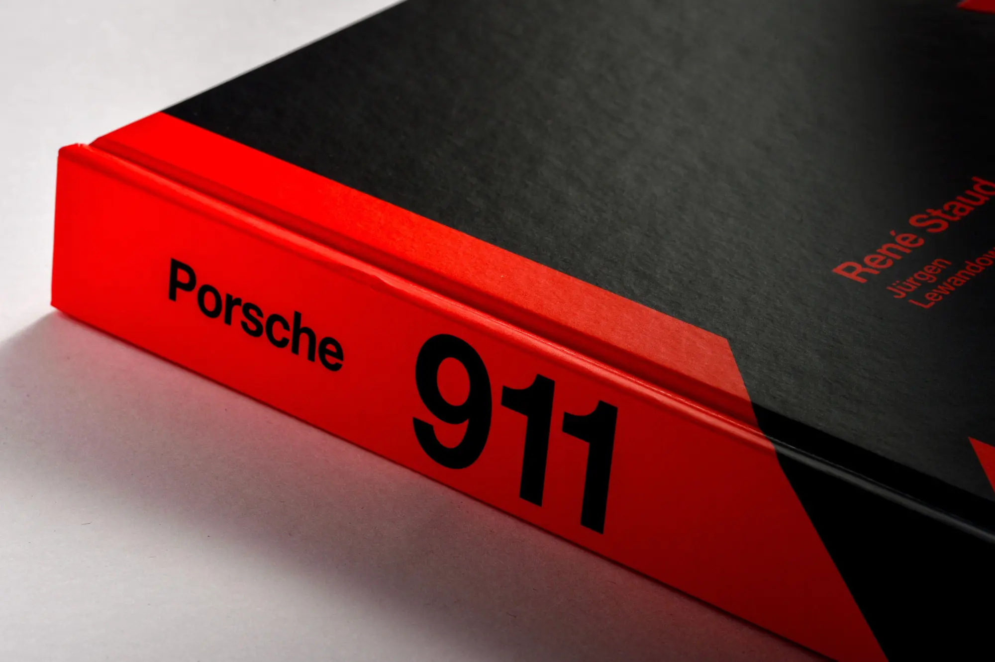 Bild: 9783791391809 | Porsche 911 | Die Kunst der Geschwindigkeit | René Staud (u. a.)