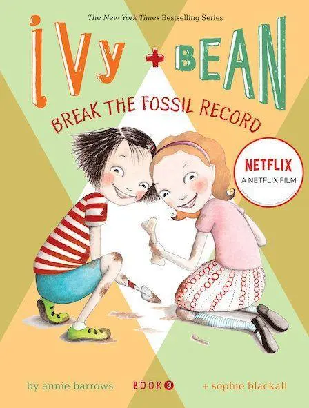 Cover: 9780811862509 | Ivy and Bean Break the Fossil Record | Annie Barrows | Taschenbuch