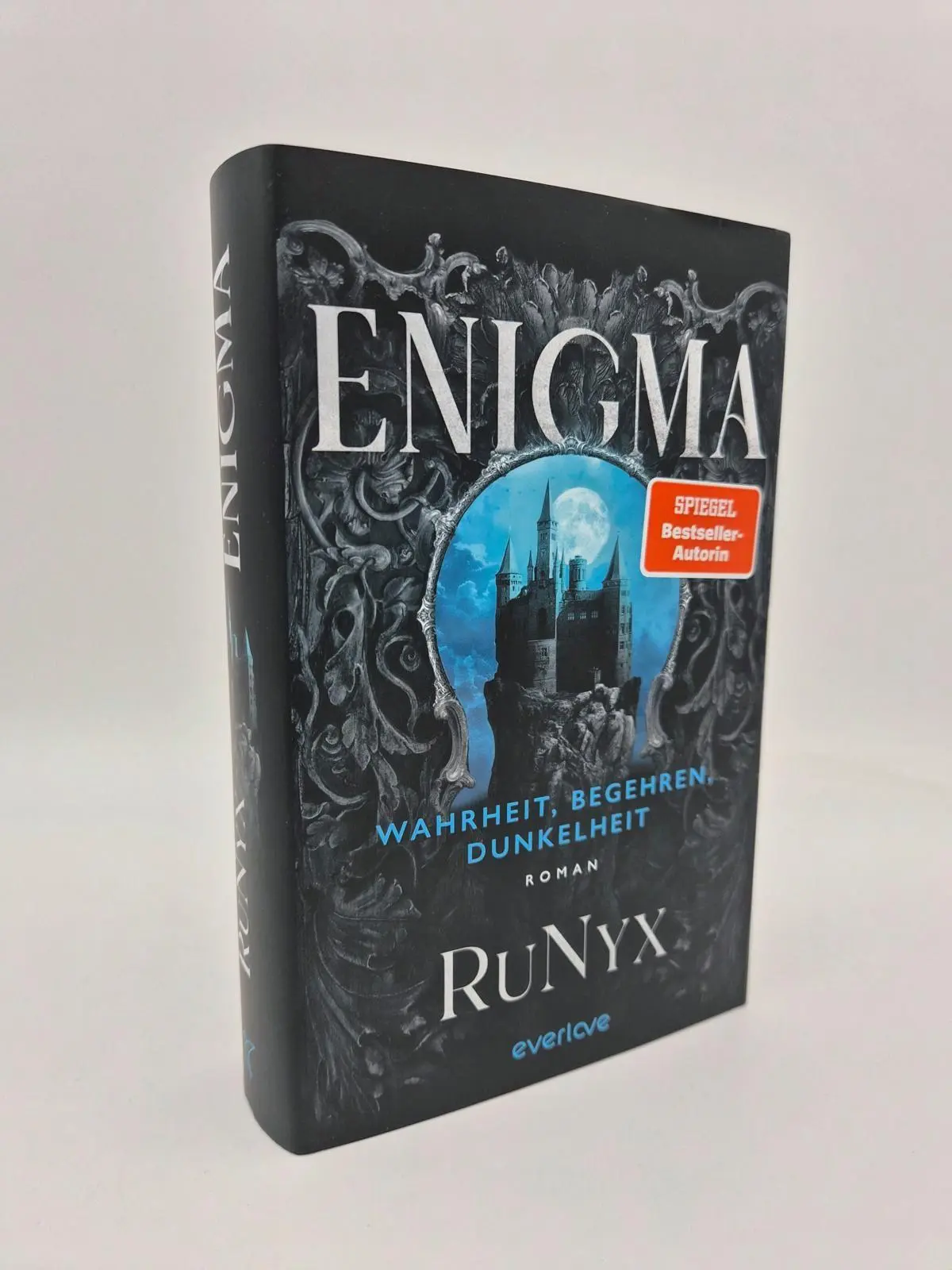 Bild: 9783492074209 | Enigma - Wahrheit, Begehren, Dunkelheit | Runyx | Buch | 544 S. | 2026