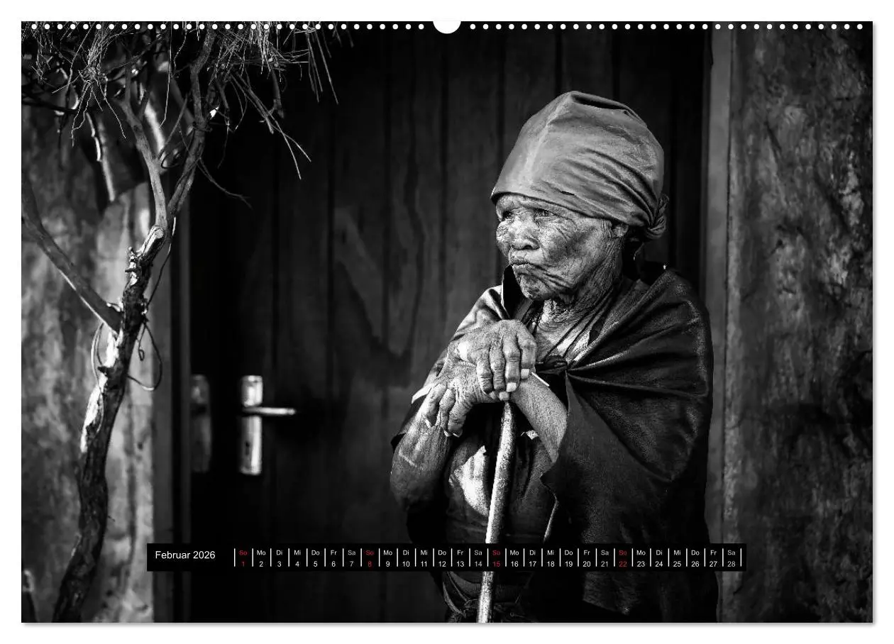 Bild: 9783516034509 | Menschen Afrikas schwarzweiß (hochwertiger Premium Wandkalender...