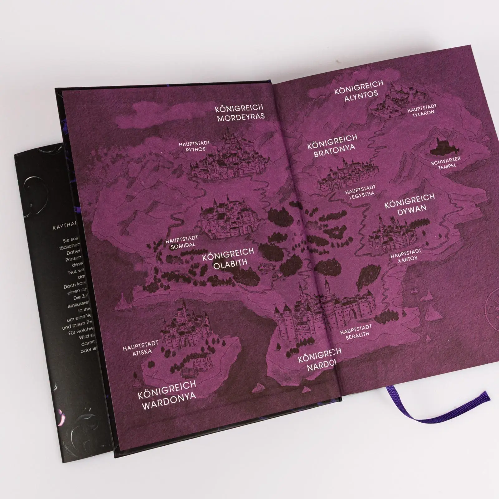 Bild: 9783551585509 | Kingdom of the Black Crescent 2: Lure of Death | Golden (u. a.) | Buch