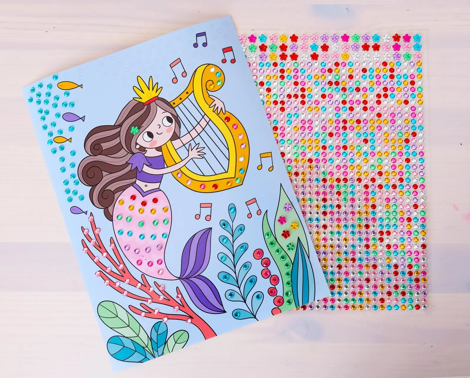 Bild: 9783845855509 | Mein Diamant-Stickerheft - Meerjungfrauen | Sarah Wade | Taschenbuch
