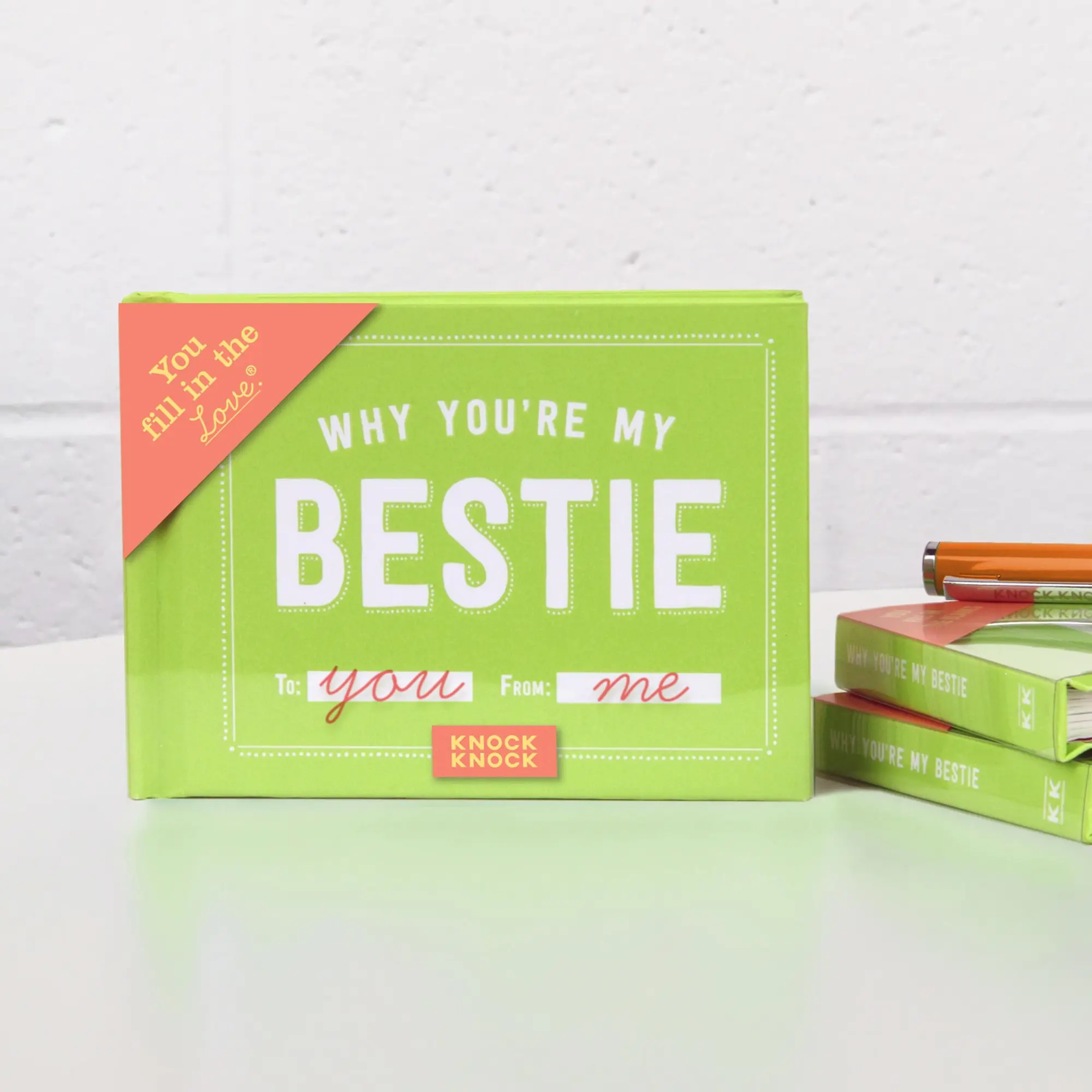 Bild: 9781601066909 | Why You're My Bestie Fill in the Love Book | Knock Knock | Buch | 2015