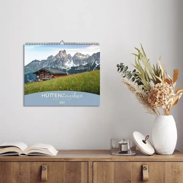 Bild: 9783731888109 | Hüttenzauber der Alpen 2026 | Verlag Korsch | Kalender | 14 S. | 2026