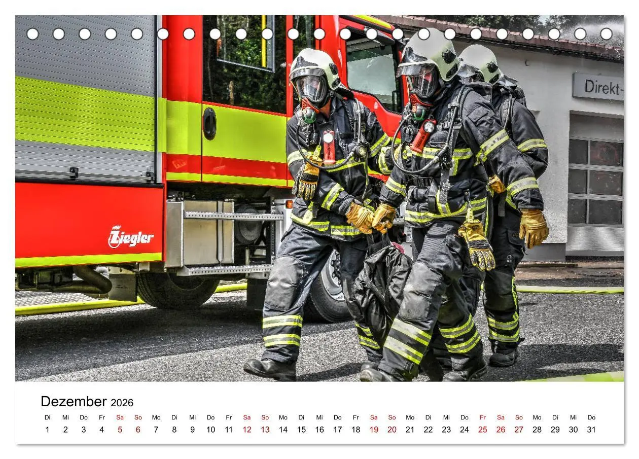 Bild: 9783457688809 | FEUERWEHR IM EINSATZ (Tischkalender 2026 DIN A5 quer), CALVENDO...