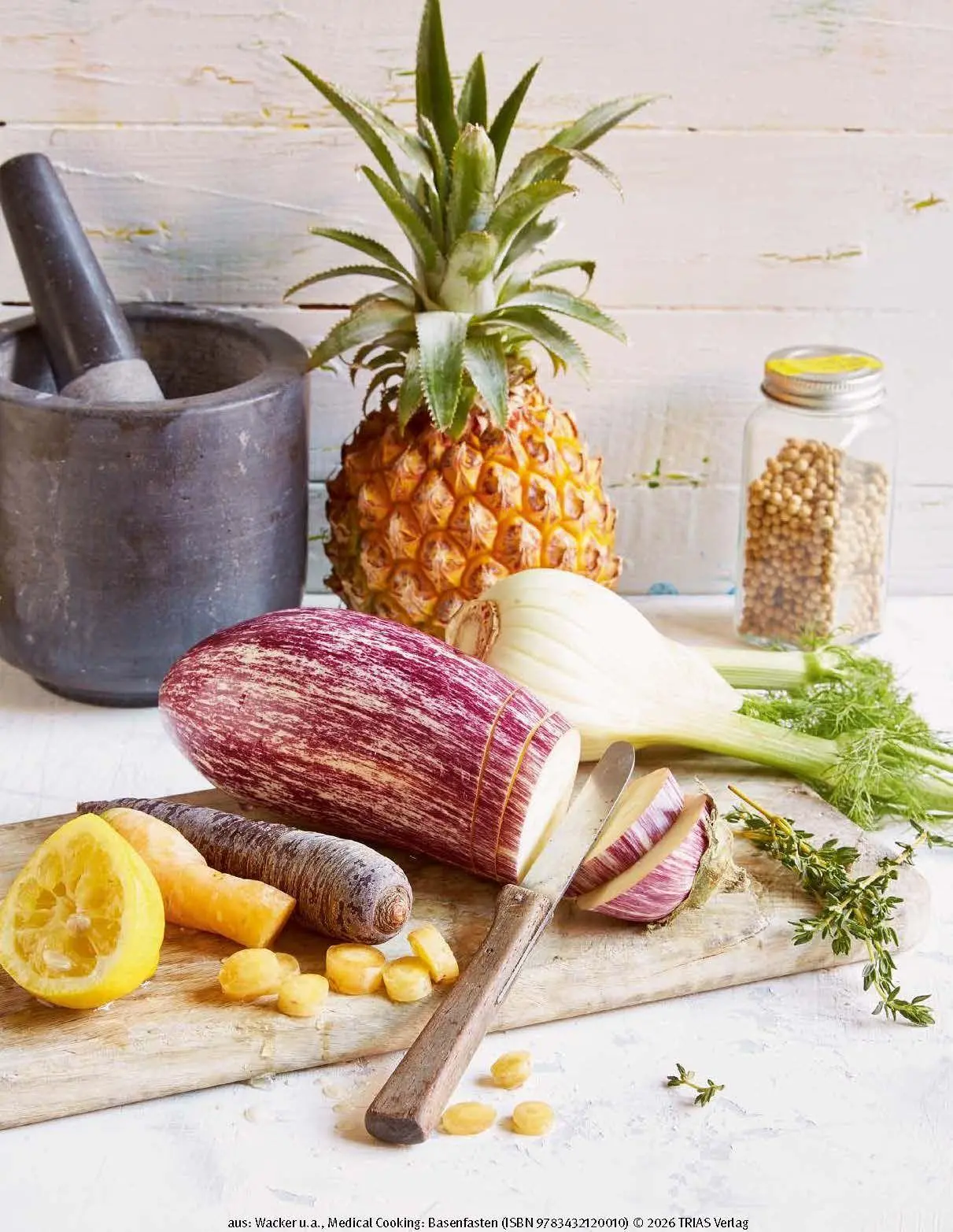 Bild: 9783432120010 | Medical Cooking: Basenfasten | Sabine Wacker (u. a.) | Taschenbuch