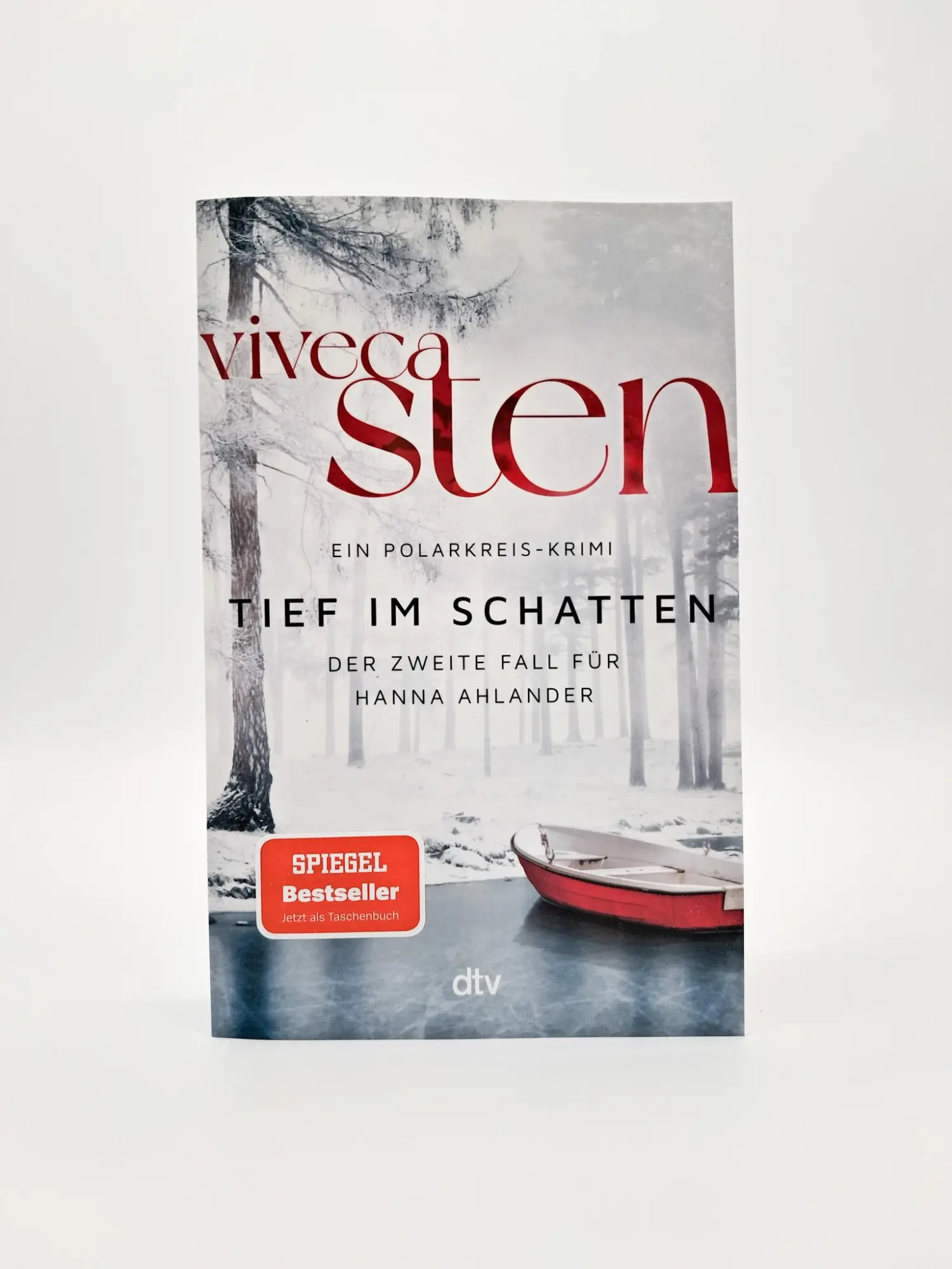 Bild: 9783423220910 | Tief im Schatten | Viveca Sten | Taschenbuch | Ein Polarkreis-Krimi
