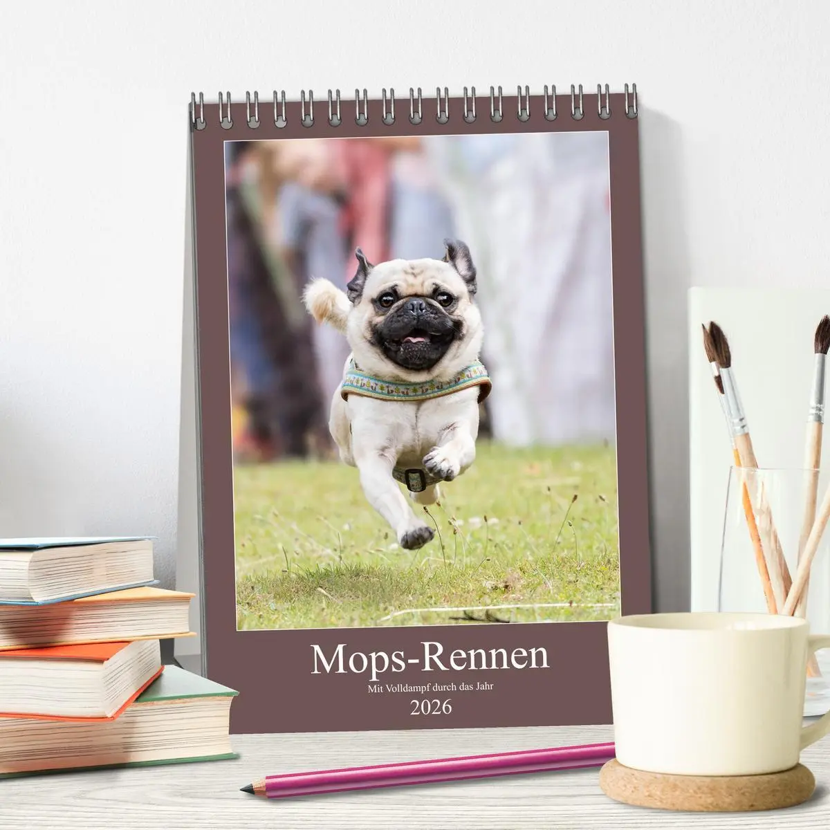 Bild: 9783516391510 | Mops-Rennen (Tischkalender 2026 DIN A5 hoch), CALVENDO Monatskalender