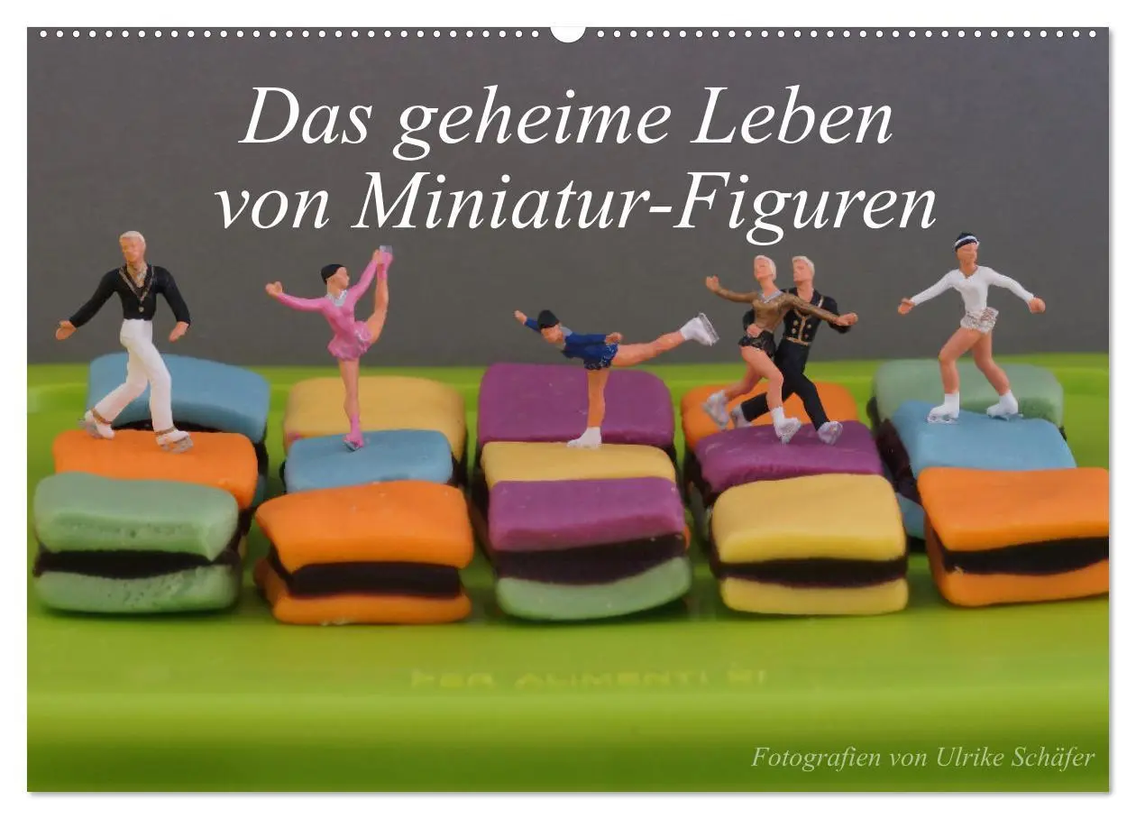 Cover: 9783457224410 | Das geheime Leben von Miniatur-Figuren (Wandkalender 2025 DIN A2...