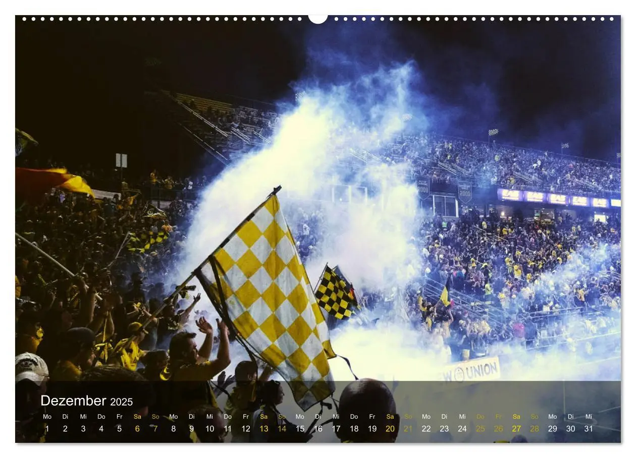 Bild: 9783435326310 | Leidenschaft Fußball (Wandkalender 2025 DIN A2 quer), CALVENDO...