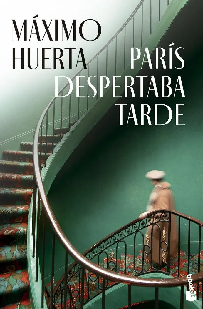 Paris despertaba tarde