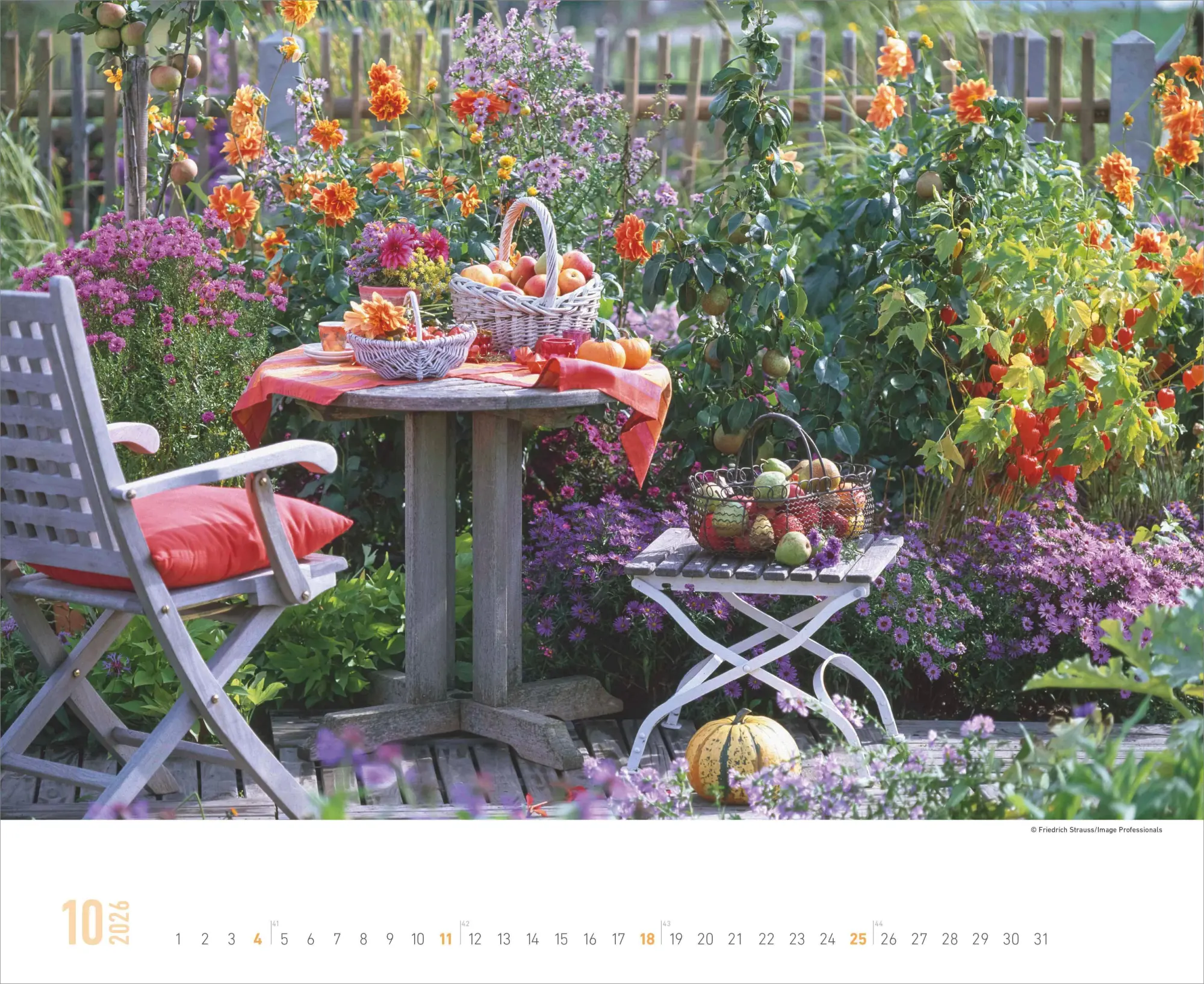 Bild: 4069095008410 | Gartenparadiese 2026 - Wandkalender 52 x 42,5 cm - Spiralbindung