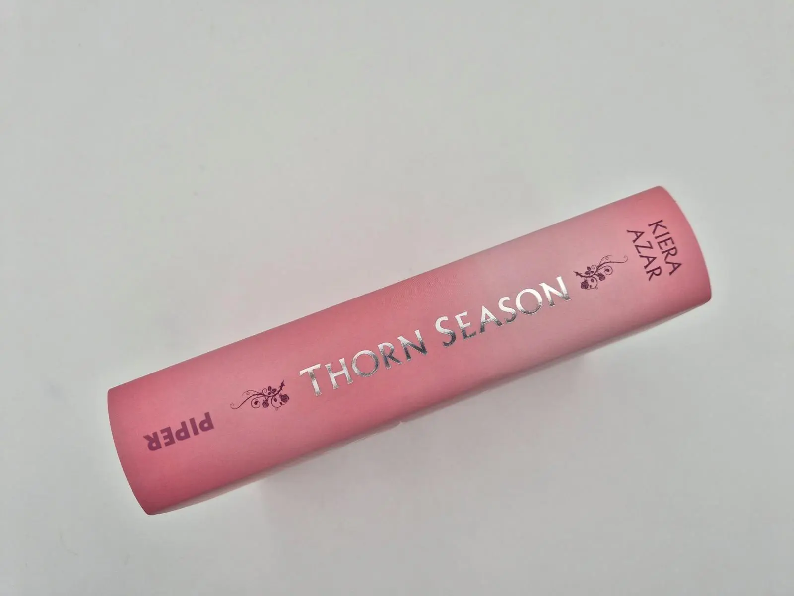 Bild: 9783492709910 | Thorn Season | Kiera Azar | Buch | 576 S. | Deutsch | 2026