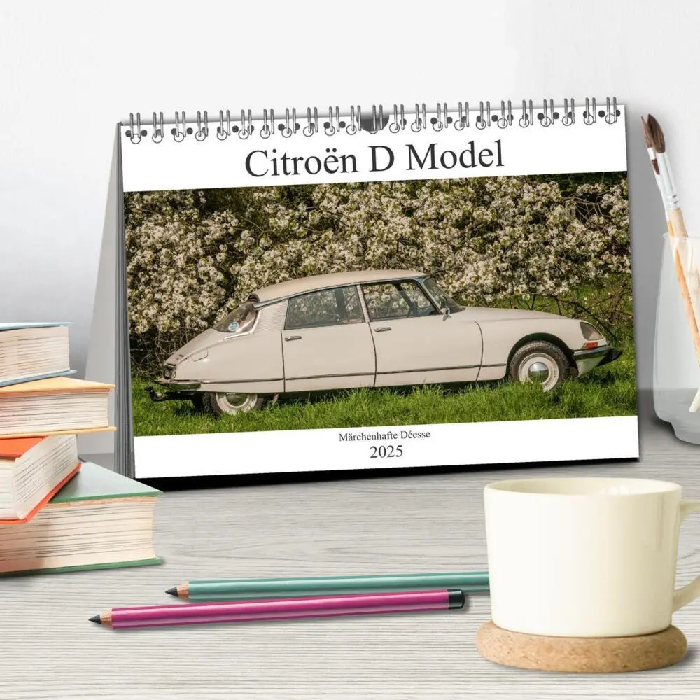 Bild: 9783435010011 | Citroën D Model - Märchenhafte Déesse (Tischkalender 2025 DIN A5...