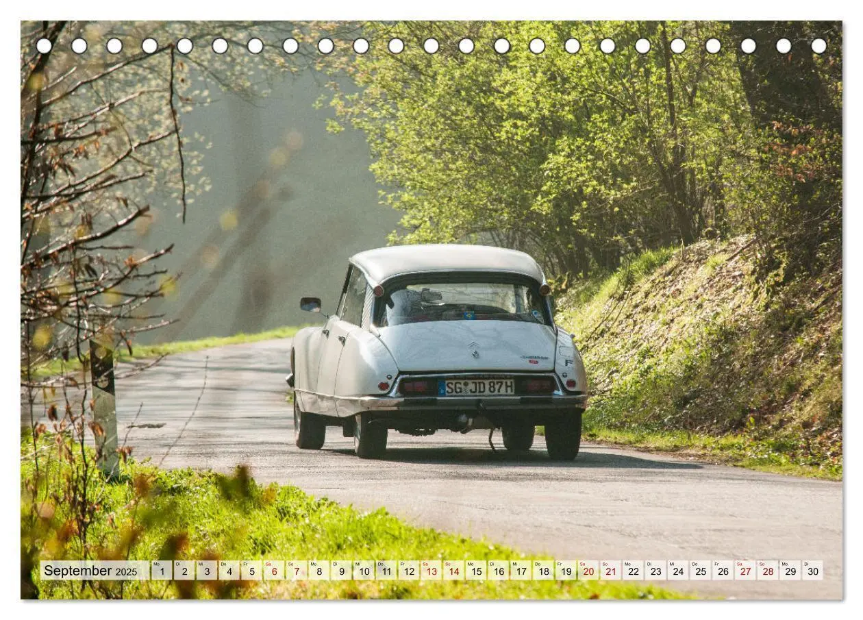 Bild: 9783435010011 | Citroën D Model - Märchenhafte Déesse (Tischkalender 2025 DIN A5...