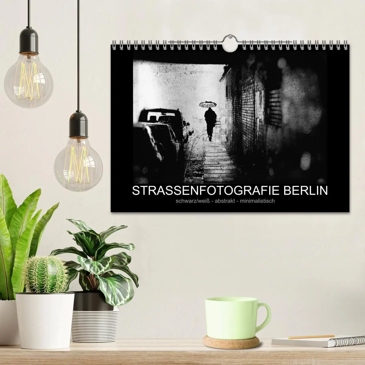 Bild: 9783457880111 | Strassenfotografie Berlin. schwarz/weiß - abstrakt - minimalistisch...