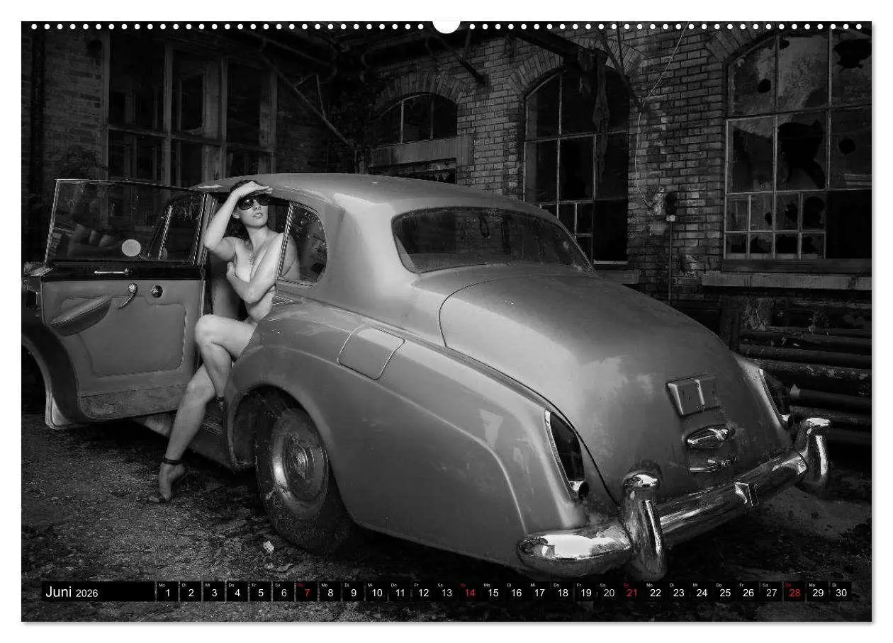 Bild: 9783516184211 | Aktfotografie in alten Mauern (Wandkalender 2026 DIN A2 quer),...