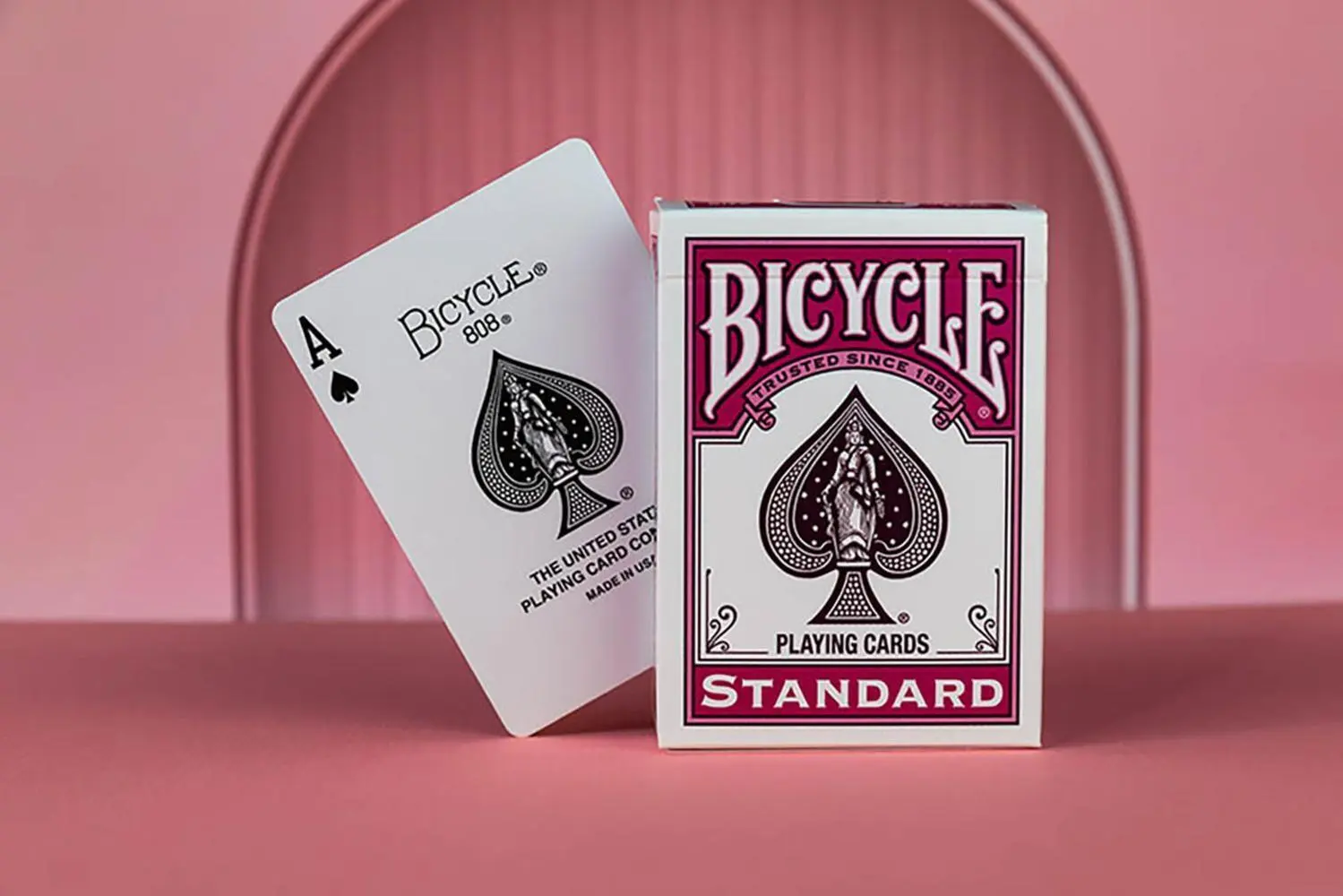 Bild: 73854096611 | Bicycle Color Series Berry | United States Playing Card Company | 2025