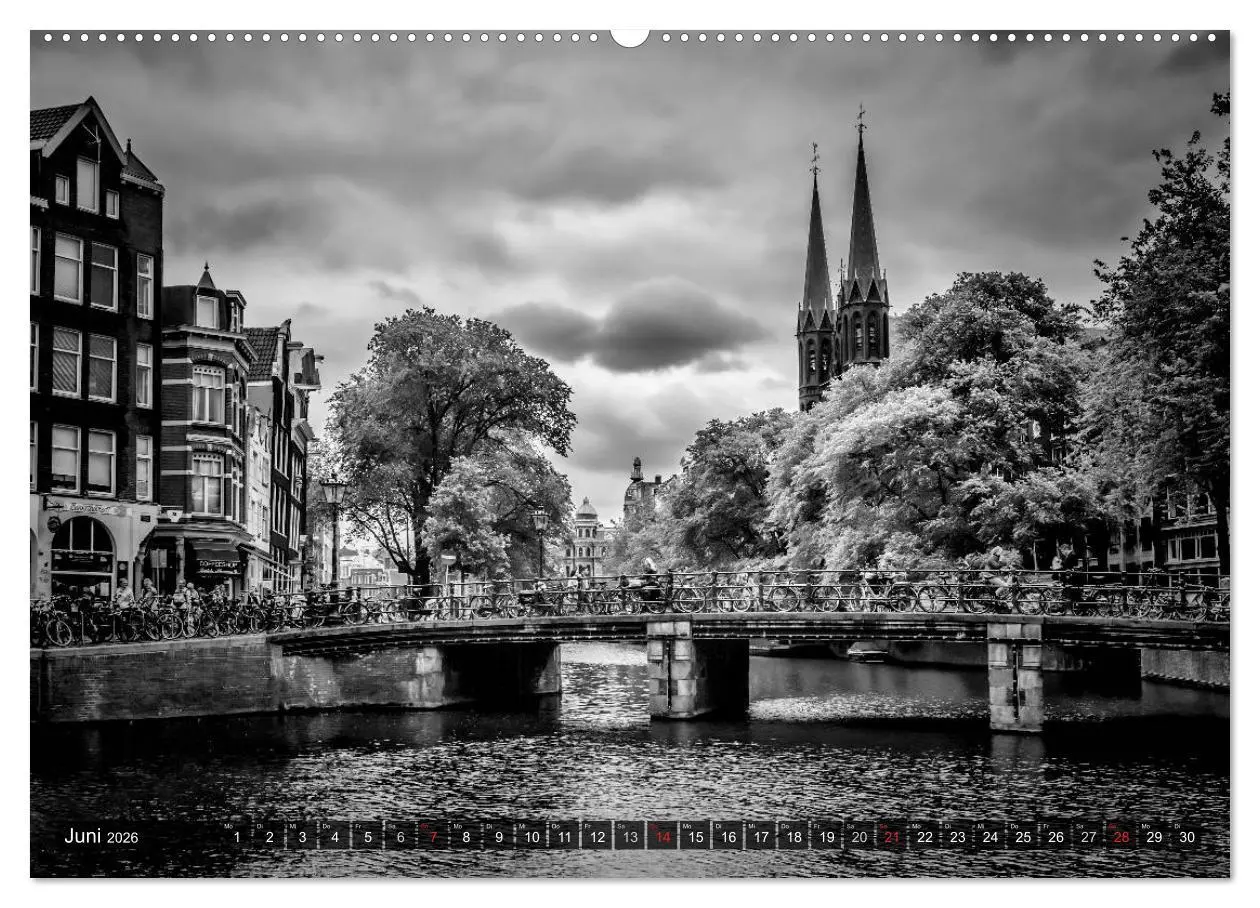 Bild: 9783516037111 | AMSTERDAM Stadtherz in Monochrom (hochwertiger Premium Wandkalender...