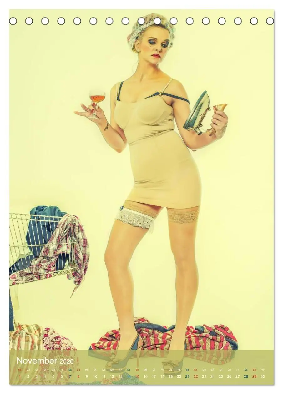 Bild: 9783516467611 | PinUp Girls 50er Jahre (Tischkalender 2026 DIN A5 hoch), CALVENDO...