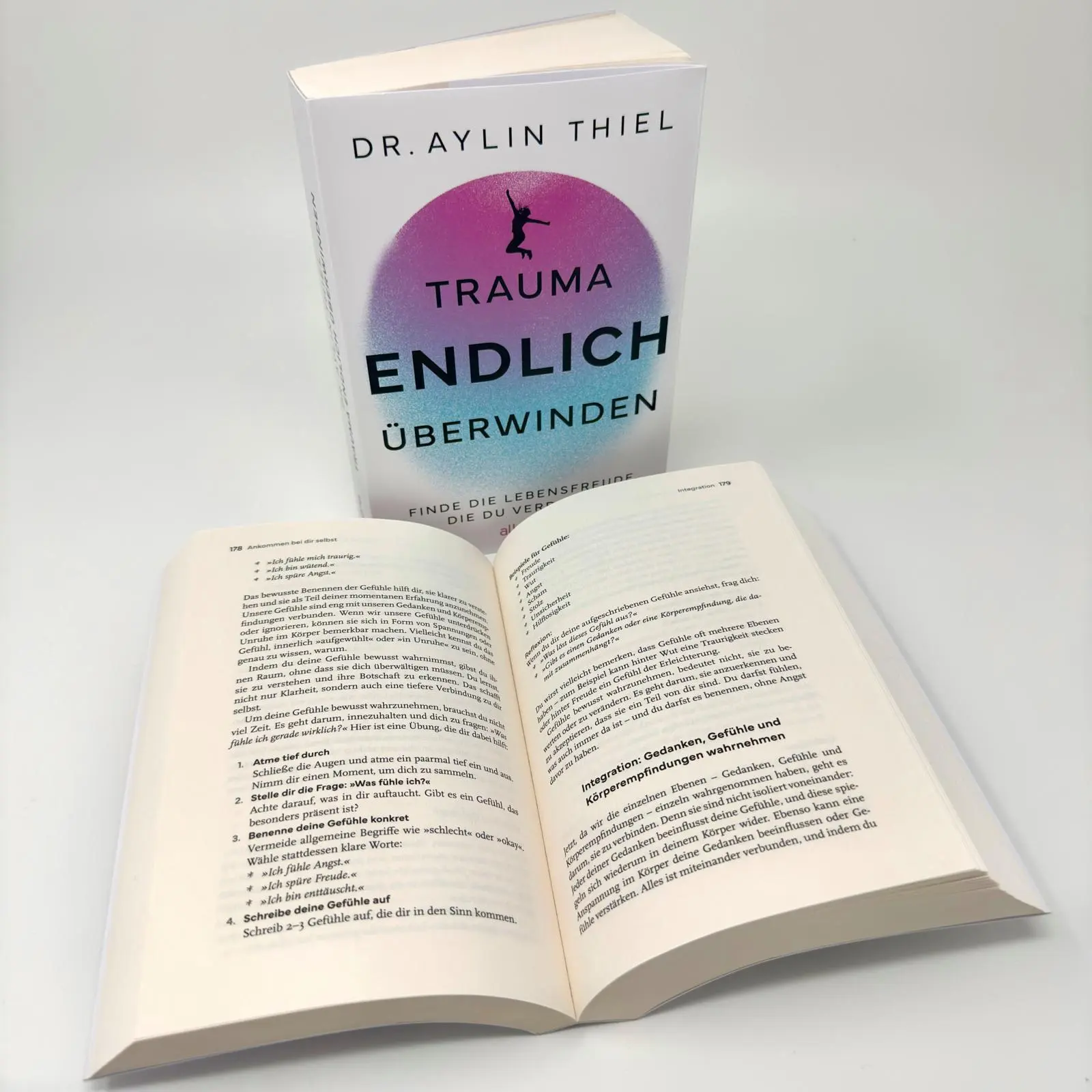 Bild: 9783793400912 | Trauma ENDLICH überwinden | Aylin Thiel | Taschenbuch | 464 S. | 2025