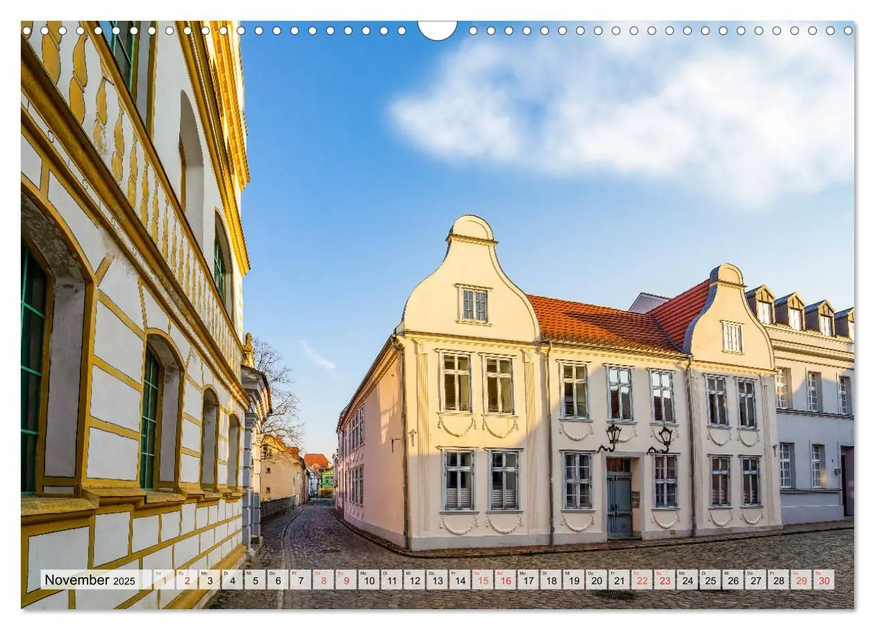 Bild: 9783435241712 | Güstrow Impressionen (Wandkalender 2025 DIN A3 quer), CALVENDO...