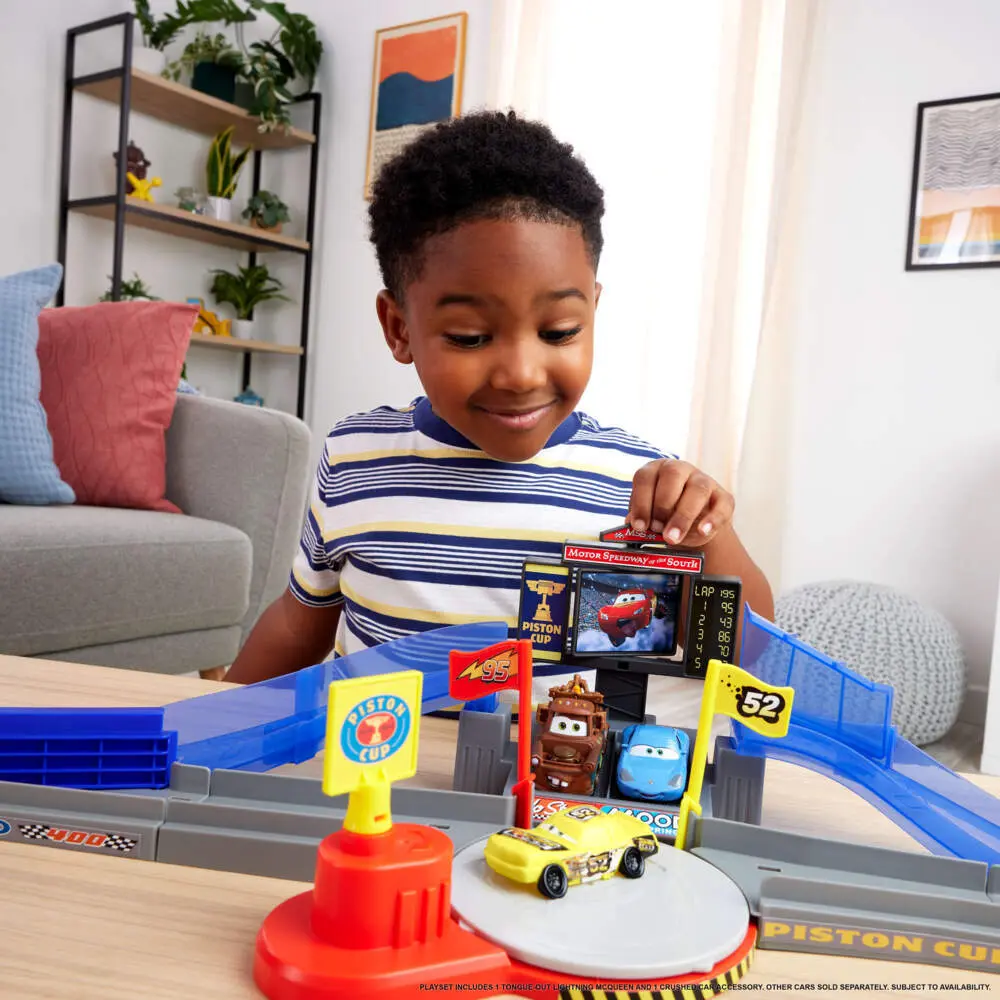 Bild: 194735334612 | Disney Pixar Cars 2-in-1 Piston Cup | Fensterkarton | JHL42 | Deutsch