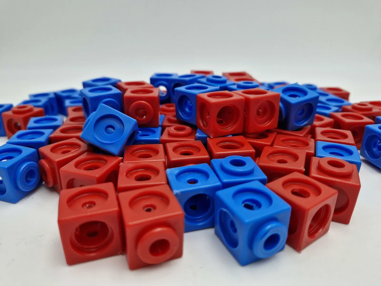 Cover: 9783141114812 | Steckwürfel', Arbeitsmaterialien Mathematik - 50 rote und 50 blaue... Cover: 9783141114812 | Steckwürfel', Arbeitsmaterialien Mathematik - 50 rote und 50 blaue...