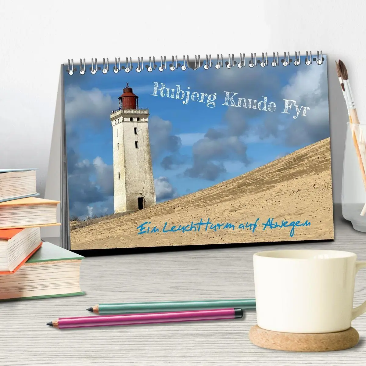Bild: 9783569237612 | Rubjerg Knude Fyr - Ein Leuchtturm auf Abwegen (Tischkalender 2027...